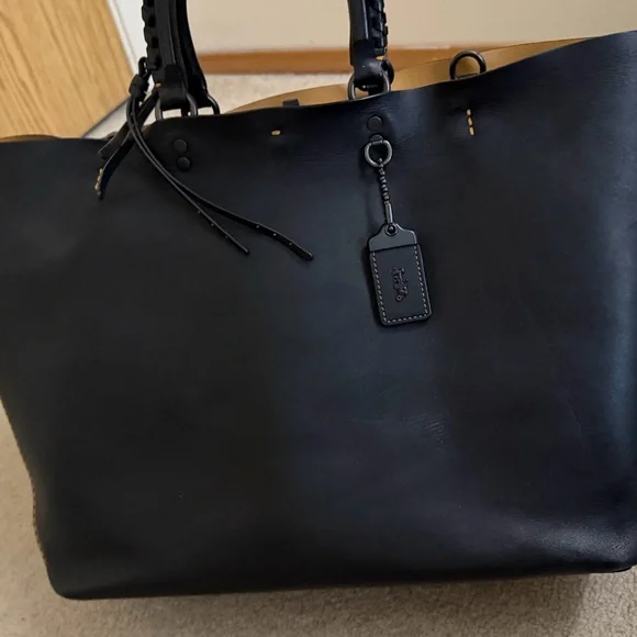 Coach Rogue Tote - Picture 4 of 17